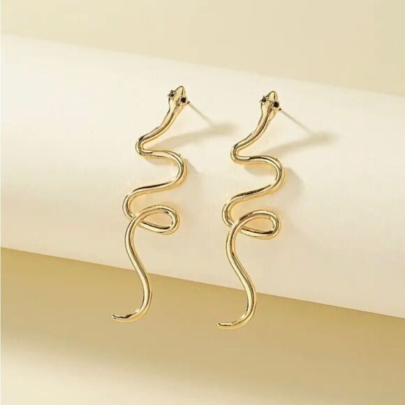 🐍 Stunning shiny gold slithery snake earrings 🐍 - Picture 4 of 4